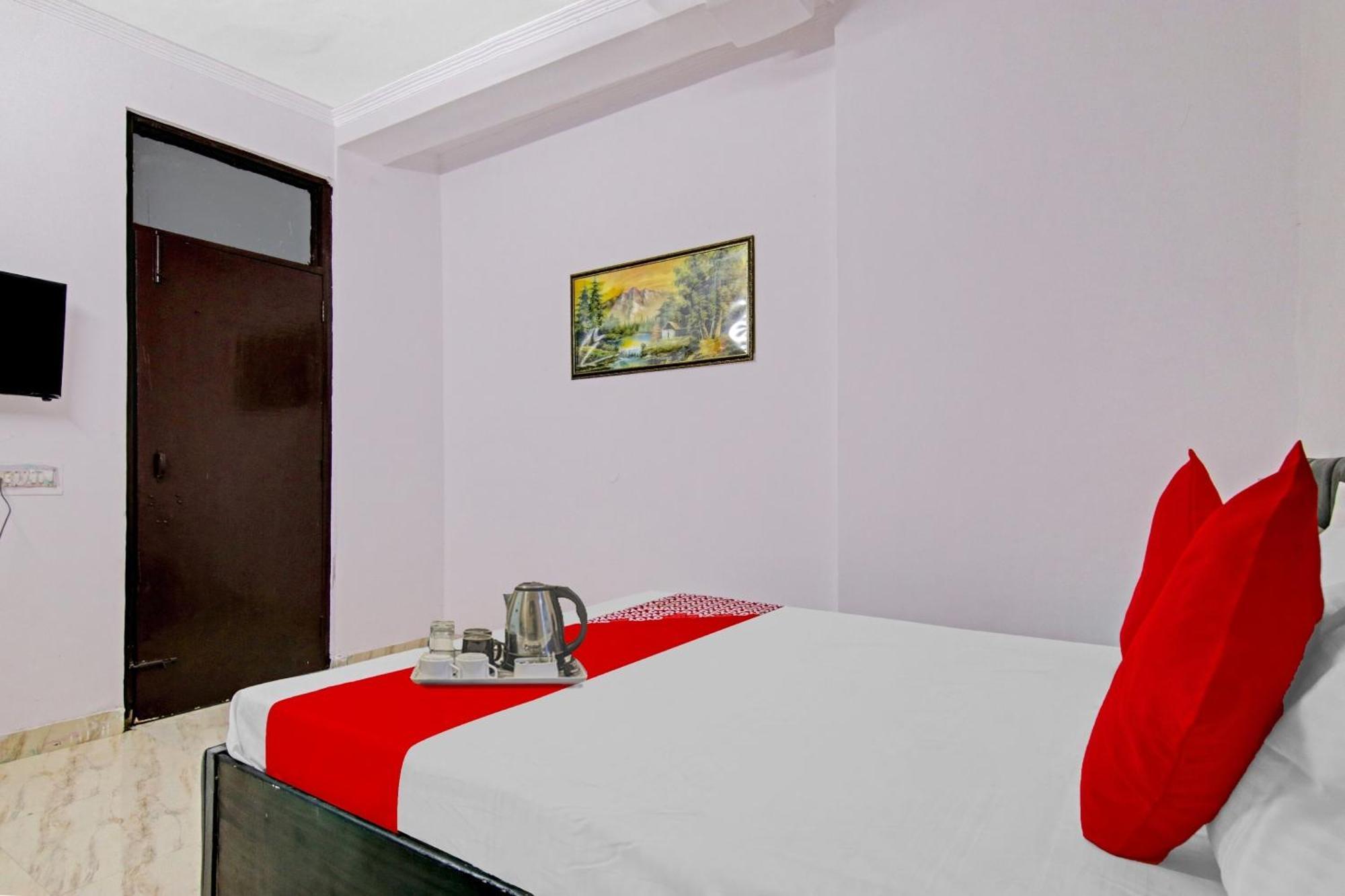 Hotel O Chaudhary Villa New Delhi Exteriör bild