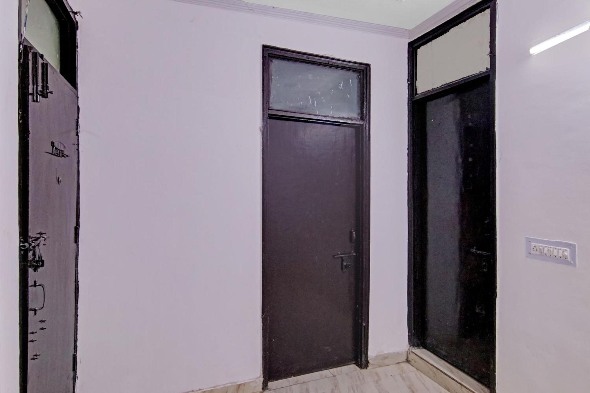Hotel O Chaudhary Villa New Delhi Exteriör bild