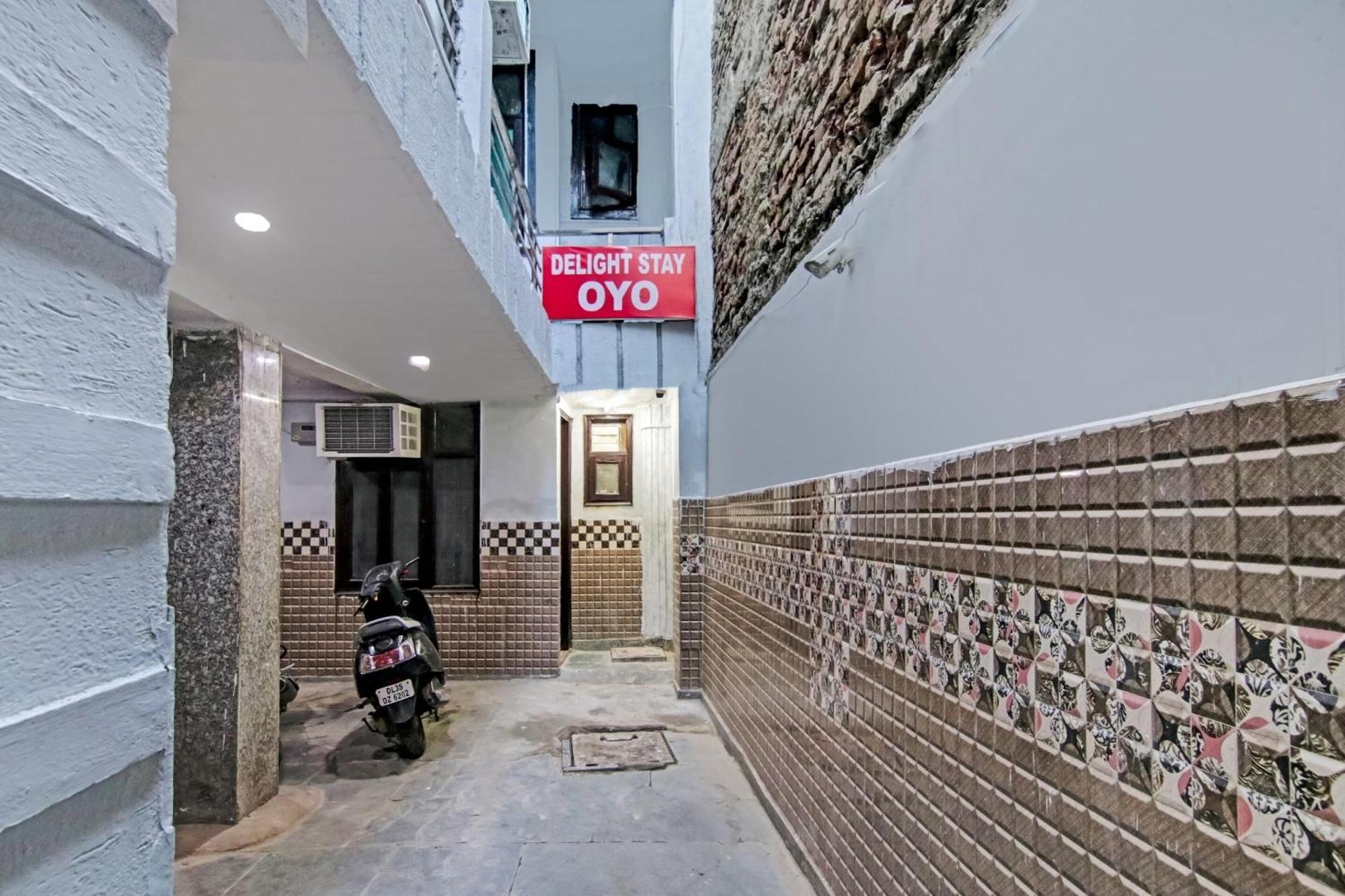 Hotel O Chaudhary Villa New Delhi Exteriör bild